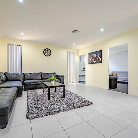 Cascade Comfort Villa Mandurah Exterior photo